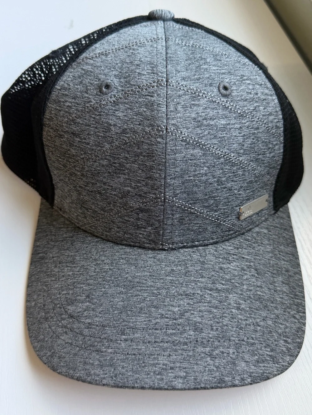 Adidas Women’s Heather Gray Black Mesh Trucker Snapback Hat One Size